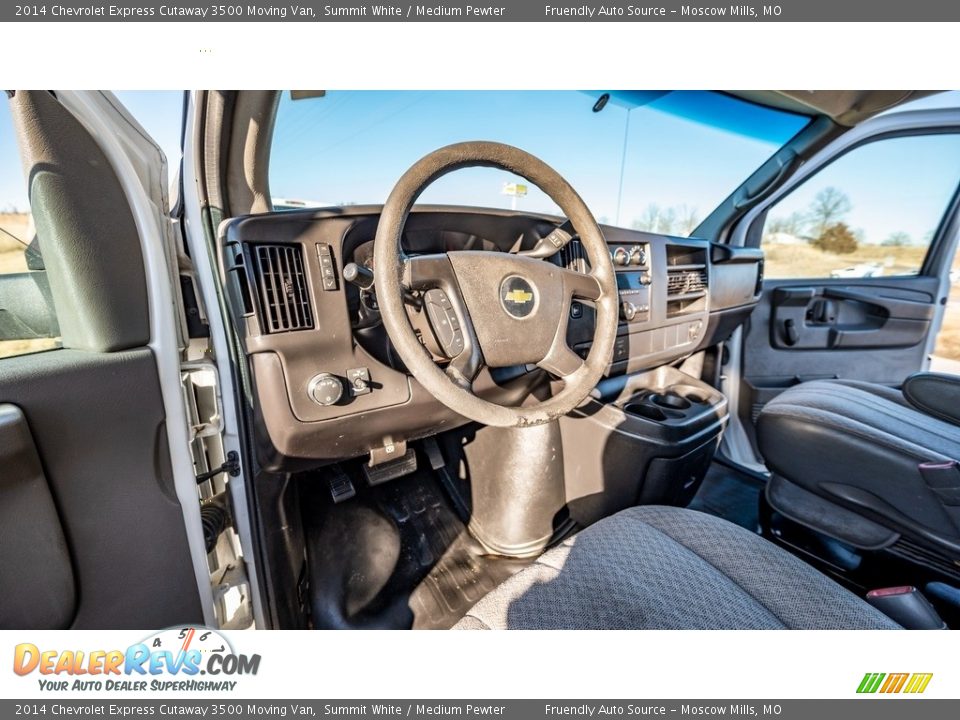 2014 Chevrolet Express Cutaway 3500 Moving Van Summit White / Medium Pewter Photo #15