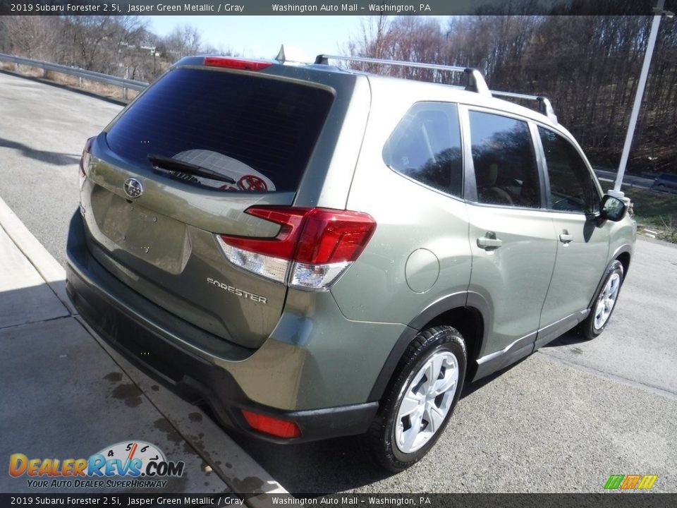 2019 Subaru Forester 2.5i Jasper Green Metallic / Gray Photo #18