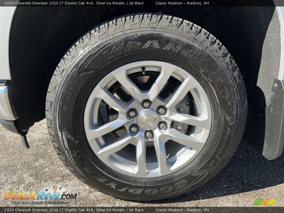 2020 Chevrolet Silverado 1500 LT Double Cab 4x4 Silver Ice Metallic / Jet Black Photo #5