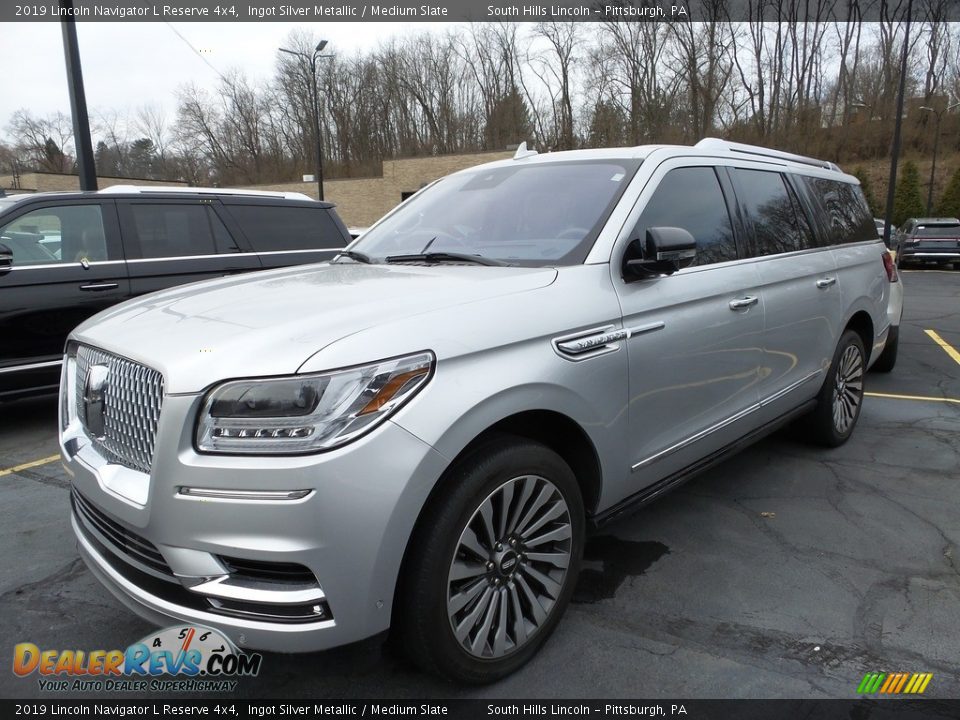 Front 3/4 View of 2019 Lincoln Navigator L Reserve 4x4 Photo #1