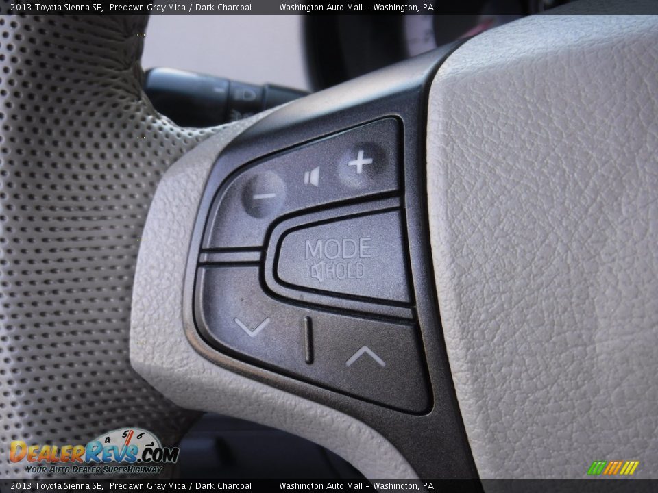 2013 Toyota Sienna SE Predawn Gray Mica / Dark Charcoal Photo #8