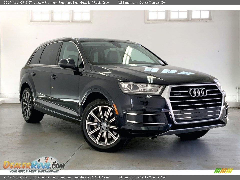 Front 3/4 View of 2017 Audi Q7 3.0T quattro Premium Plus Photo #34