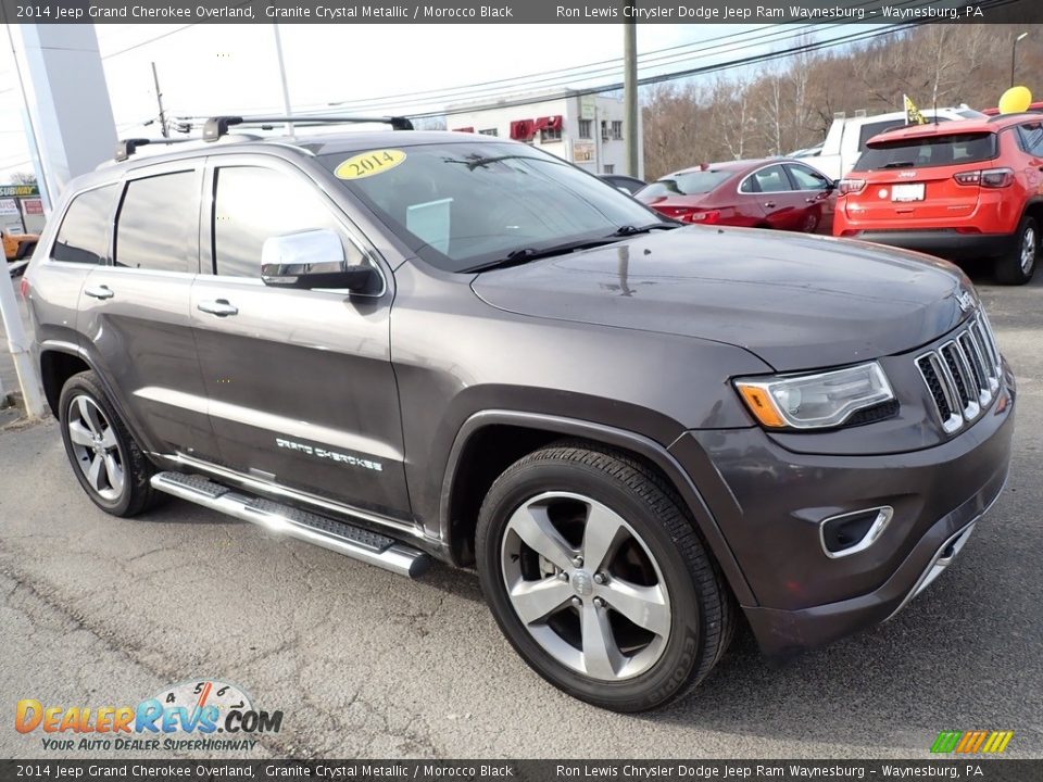 Front 3/4 View of 2014 Jeep Grand Cherokee Overland Photo #8