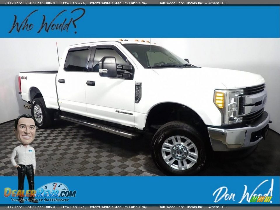 2017 Ford F250 Super Duty XLT Crew Cab 4x4 Oxford White / Medium Earth Gray Photo #1