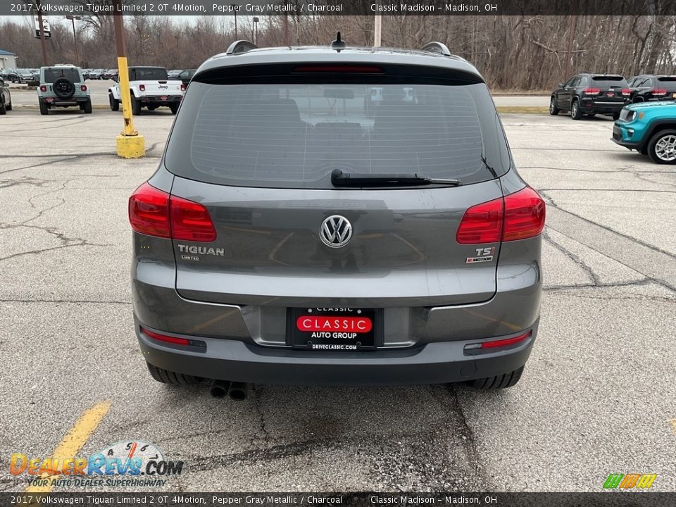 2017 Volkswagen Tiguan Limited 2.0T 4Motion Pepper Gray Metallic / Charcoal Photo #11