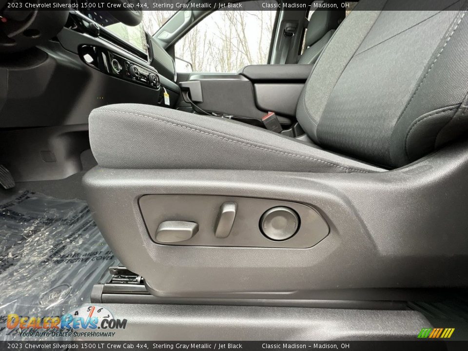2023 Chevrolet Silverado 1500 LT Crew Cab 4x4 Sterling Gray Metallic / Jet Black Photo #7