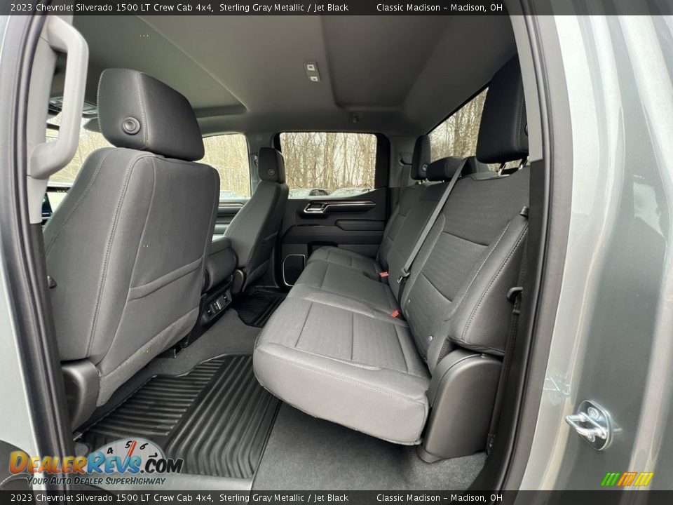 2023 Chevrolet Silverado 1500 LT Crew Cab 4x4 Sterling Gray Metallic / Jet Black Photo #16