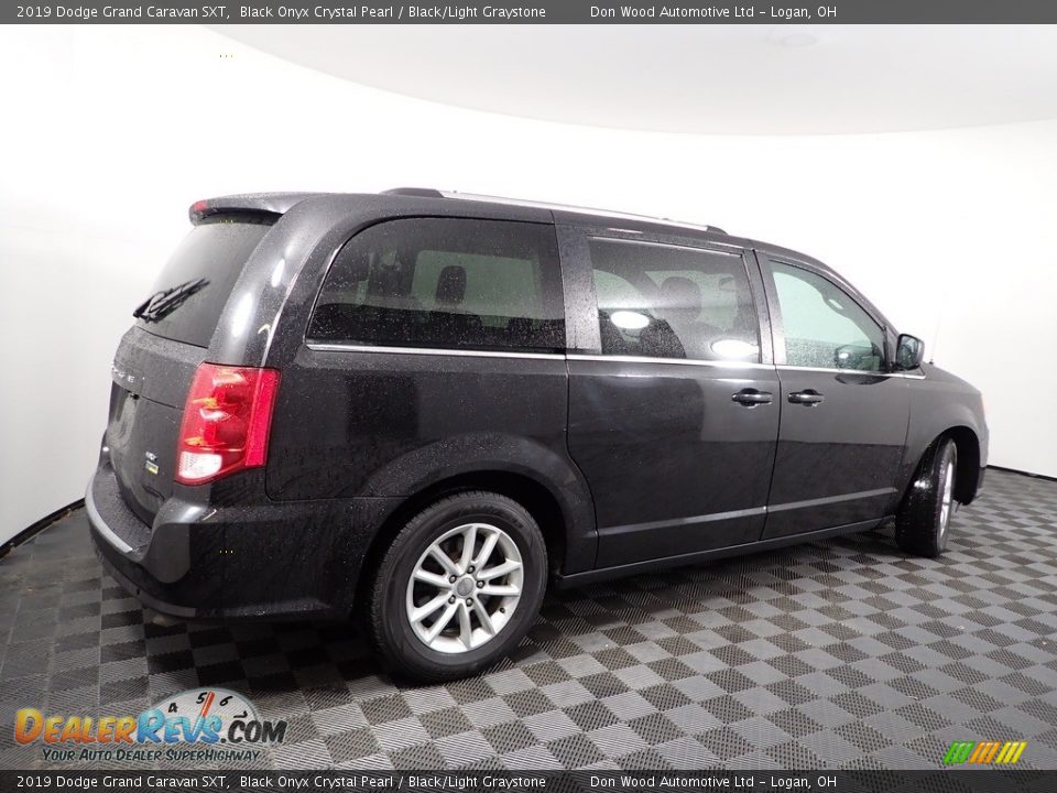 2019 Dodge Grand Caravan SXT Black Onyx Crystal Pearl / Black/Light Graystone Photo #10