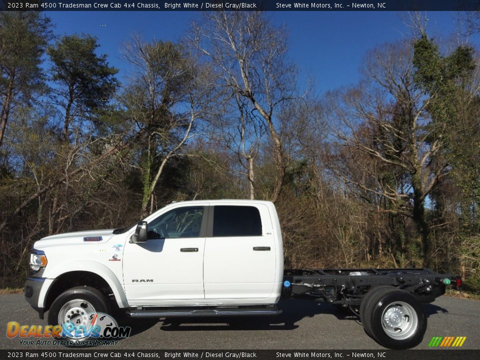 2023 Ram 4500 Tradesman Crew Cab 4x4 Chassis Bright White / Diesel Gray/Black Photo #1