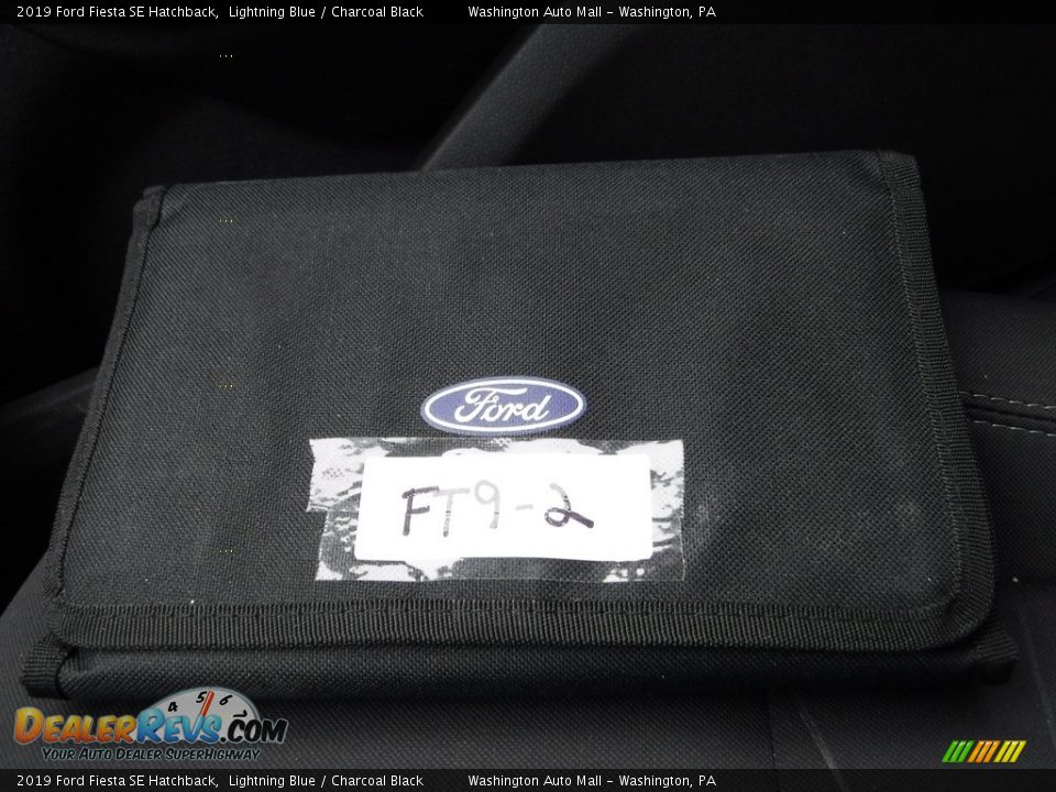 2019 Ford Fiesta SE Hatchback Lightning Blue / Charcoal Black Photo #24