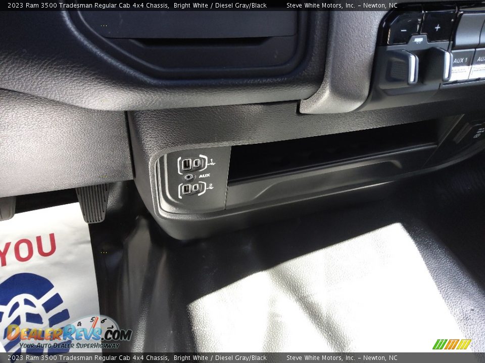 2023 Ram 3500 Tradesman Regular Cab 4x4 Chassis Bright White / Diesel Gray/Black Photo #19