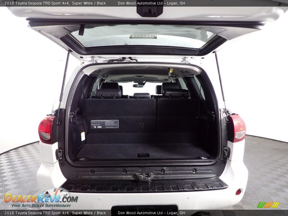 2018 Toyota Sequoia TRD Sport 4x4 Super White / Black Photo #10