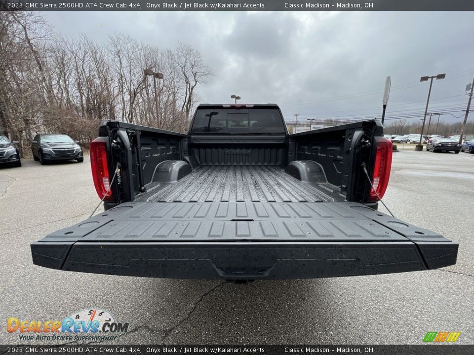 2023 GMC Sierra 2500HD AT4 Crew Cab 4x4 Onyx Black / Jet Black w/Kalahari Accents Photo #18