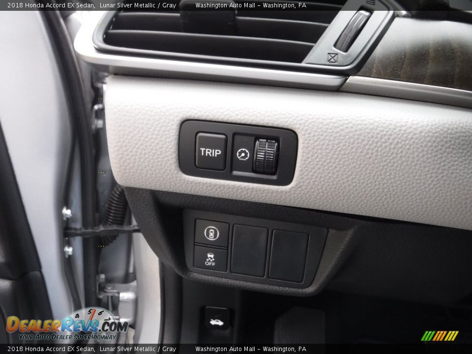 2018 Honda Accord EX Sedan Lunar Silver Metallic / Gray Photo #16