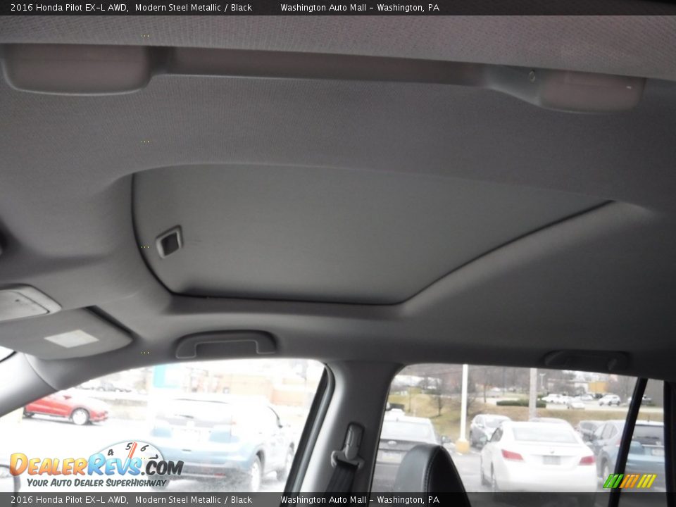 2016 Honda Pilot EX-L AWD Modern Steel Metallic / Black Photo #10