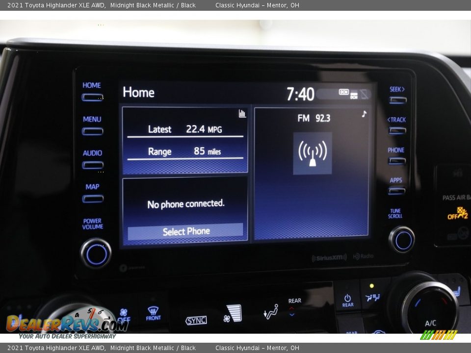 2021 Toyota Highlander XLE AWD Midnight Black Metallic / Black Photo #10