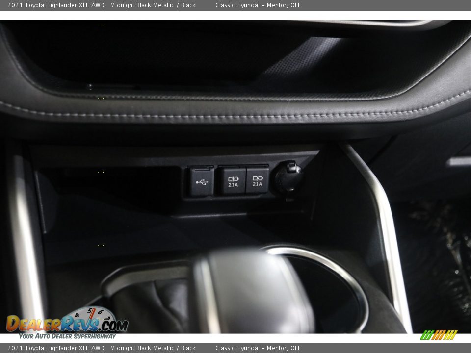 2021 Toyota Highlander XLE AWD Midnight Black Metallic / Black Photo #12
