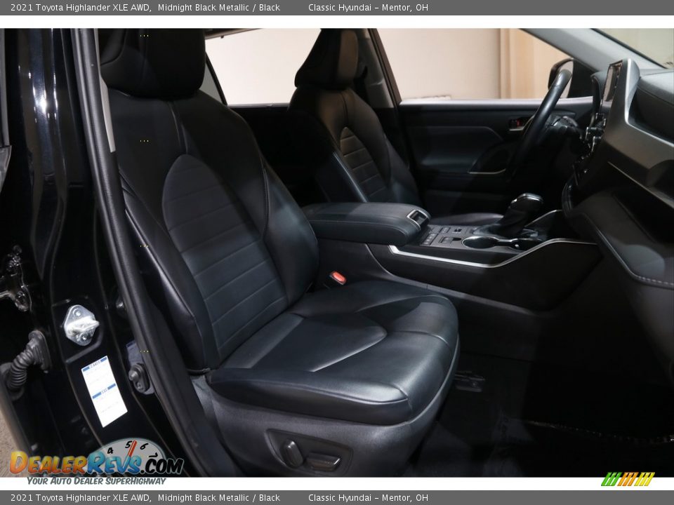 2021 Toyota Highlander XLE AWD Midnight Black Metallic / Black Photo #15