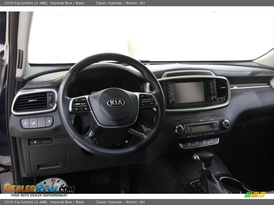 Dashboard of 2020 Kia Sorento LX AWD Photo #6