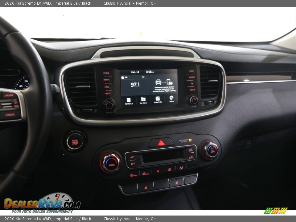 Controls of 2020 Kia Sorento LX AWD Photo #9