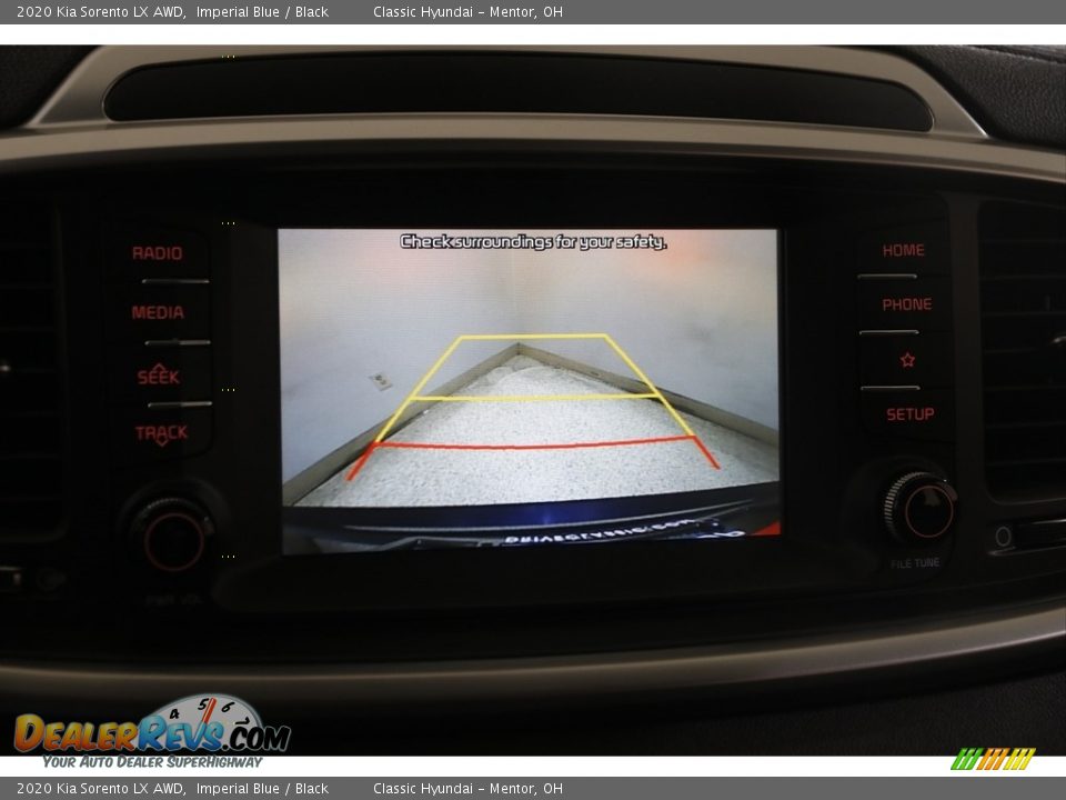 Controls of 2020 Kia Sorento LX AWD Photo #11