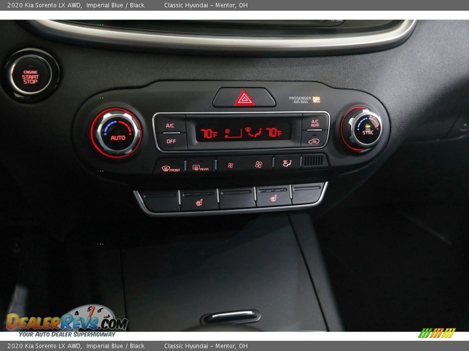 Controls of 2020 Kia Sorento LX AWD Photo #12