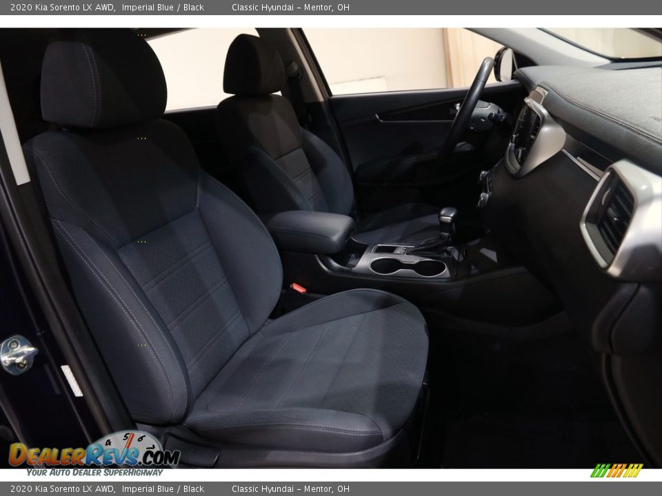 Front Seat of 2020 Kia Sorento LX AWD Photo #16
