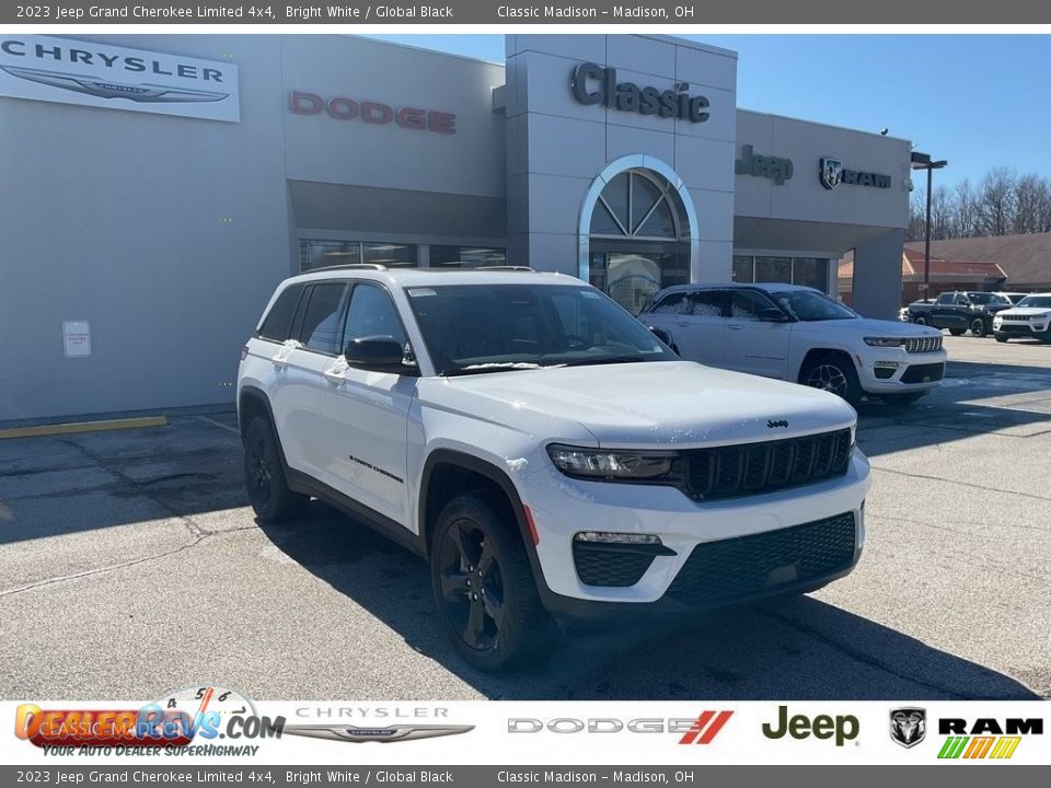 2023 Jeep Grand Cherokee Limited 4x4 Bright White / Global Black Photo #1