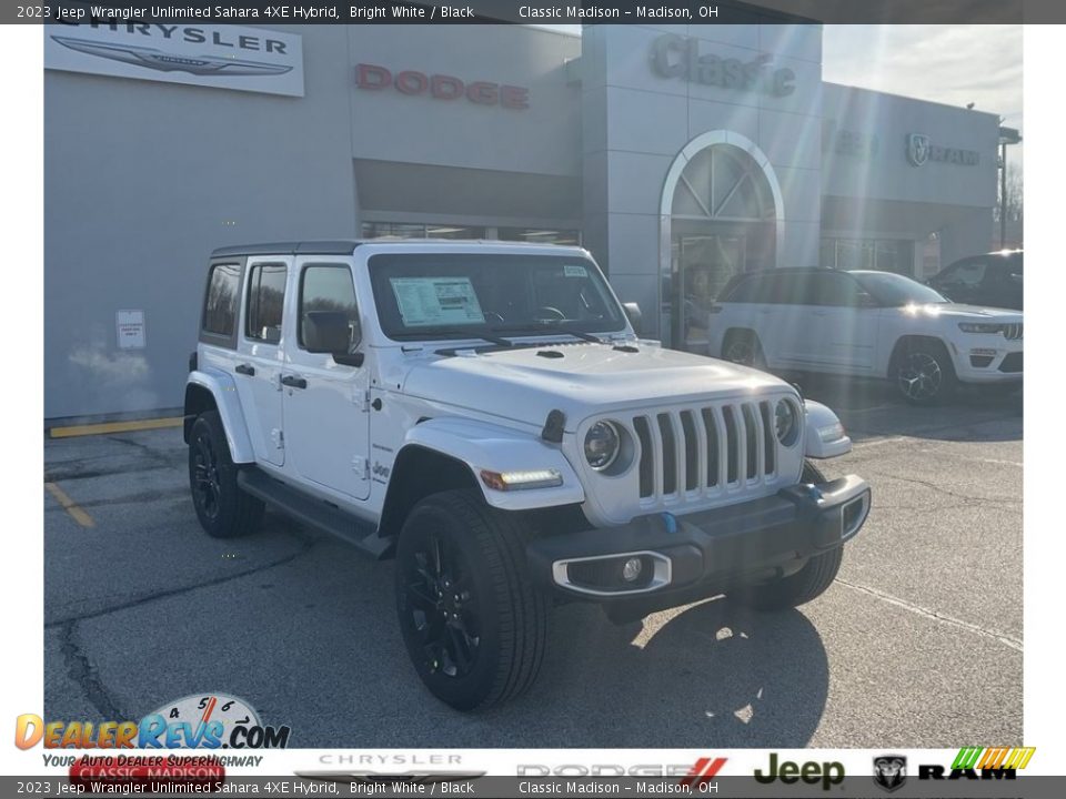 2023 Jeep Wrangler Unlimited Sahara 4XE Hybrid Bright White / Black Photo #1