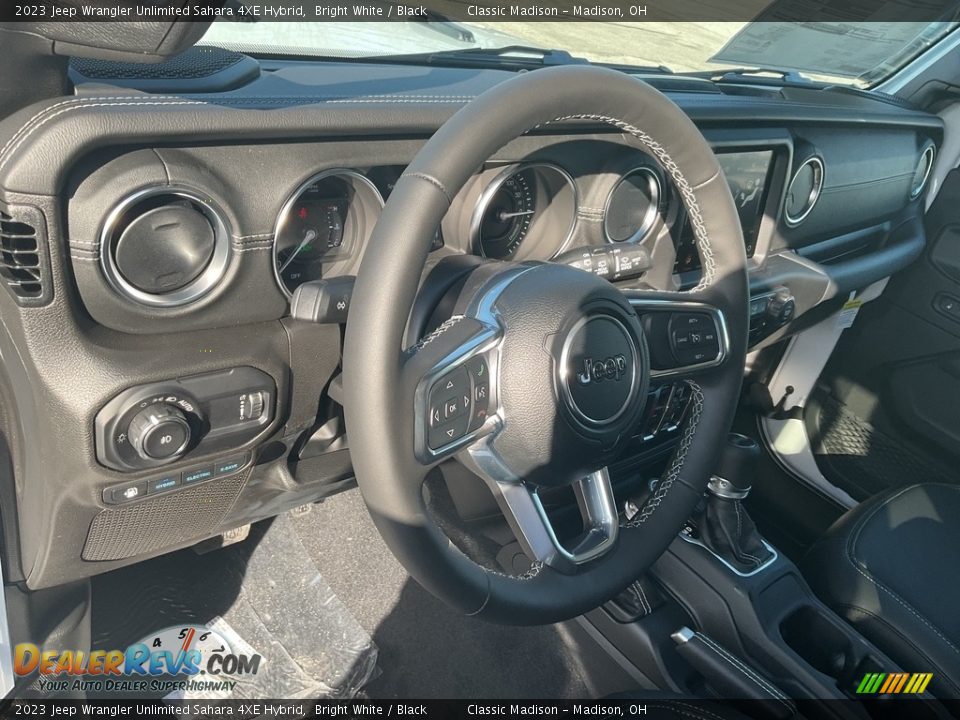 2023 Jeep Wrangler Unlimited Sahara 4XE Hybrid Bright White / Black Photo #4