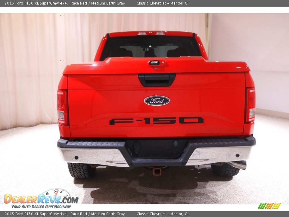 2015 Ford F150 XL SuperCrew 4x4 Race Red / Medium Earth Gray Photo #17