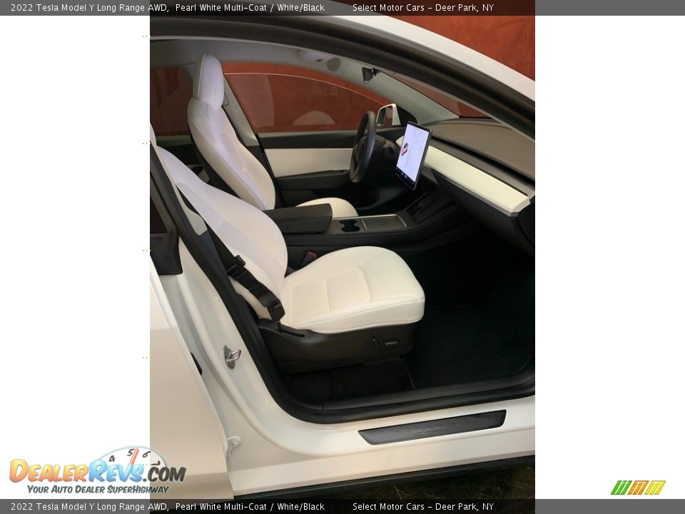 2022 Tesla Model Y Long Range AWD Pearl White Multi-Coat / White/Black Photo #11