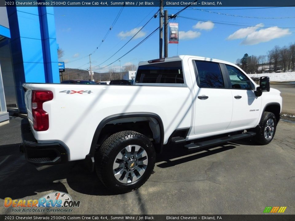 2023 Chevrolet Silverado 2500HD Custom Crew Cab 4x4 Summit White / Jet Black Photo #7