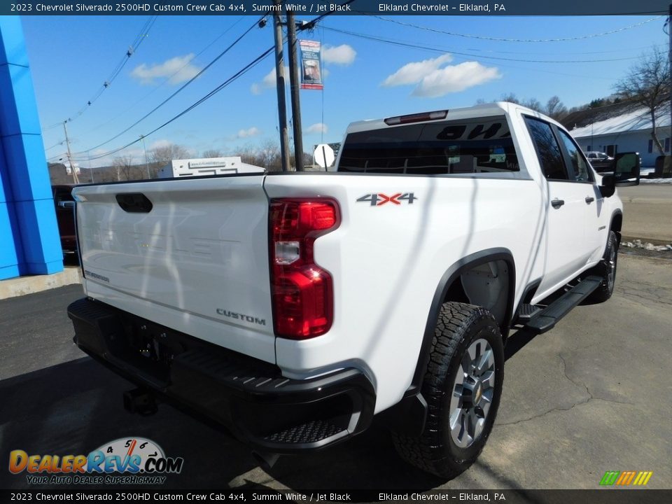 2023 Chevrolet Silverado 2500HD Custom Crew Cab 4x4 Summit White / Jet Black Photo #8