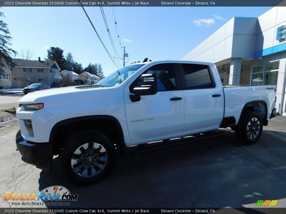 2023 Chevrolet Silverado 2500HD Custom Crew Cab 4x4 Summit White / Jet Black Photo #12