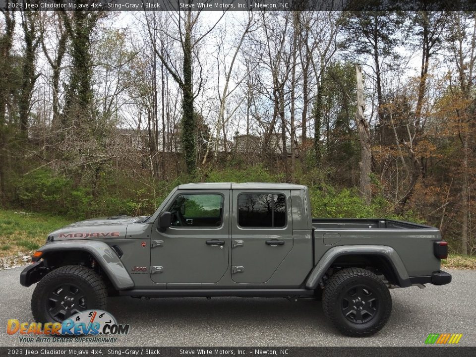 Sting-Gray 2023 Jeep Gladiator Mojave 4x4 Photo #1