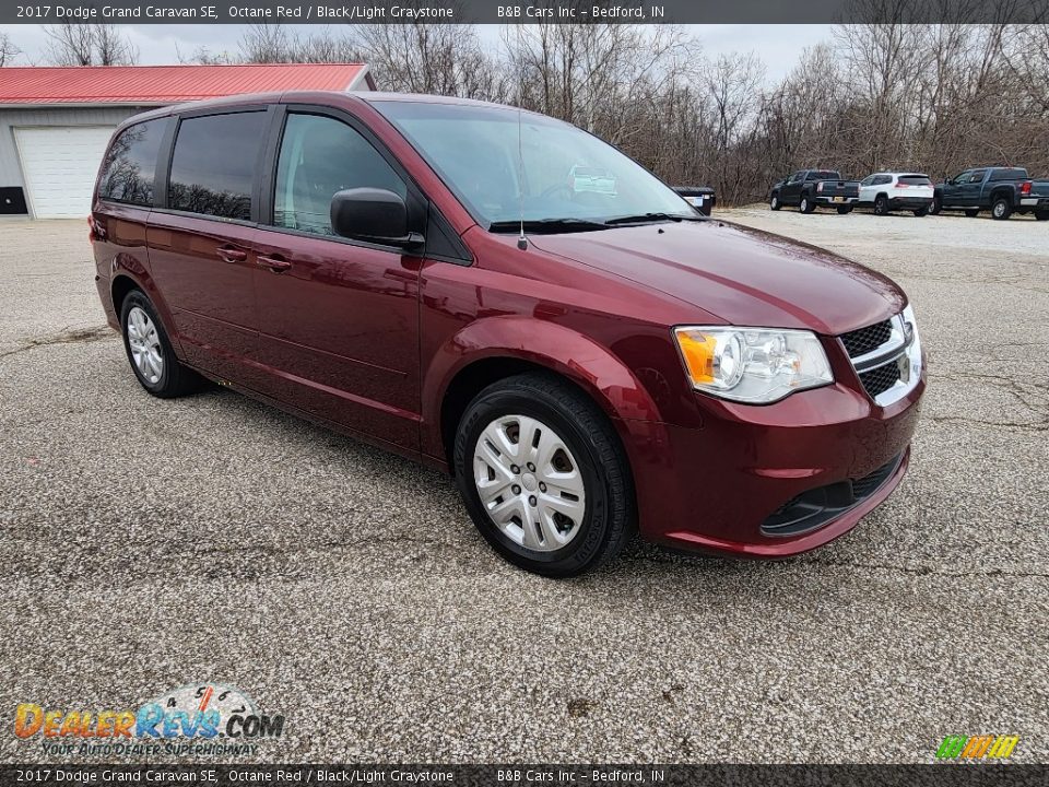 2017 Dodge Grand Caravan SE Octane Red / Black/Light Graystone Photo #21