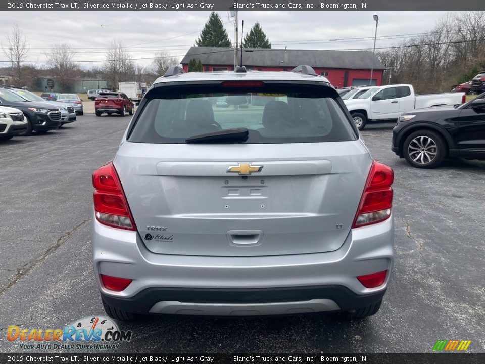 2019 Chevrolet Trax LT Silver Ice Metallic / Jet Black/­Light Ash Gray Photo #4