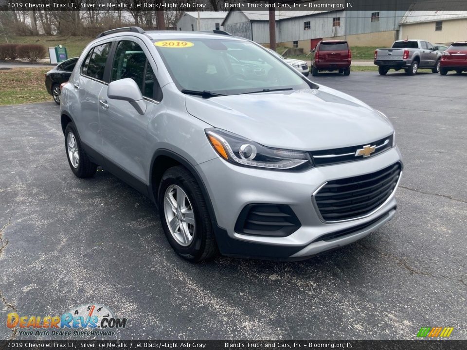 2019 Chevrolet Trax LT Silver Ice Metallic / Jet Black/­Light Ash Gray Photo #7