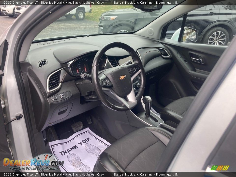 2019 Chevrolet Trax LT Silver Ice Metallic / Jet Black/­Light Ash Gray Photo #11