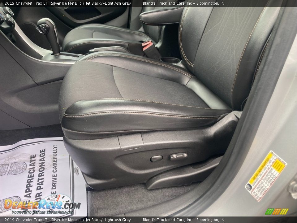 2019 Chevrolet Trax LT Silver Ice Metallic / Jet Black/­Light Ash Gray Photo #13