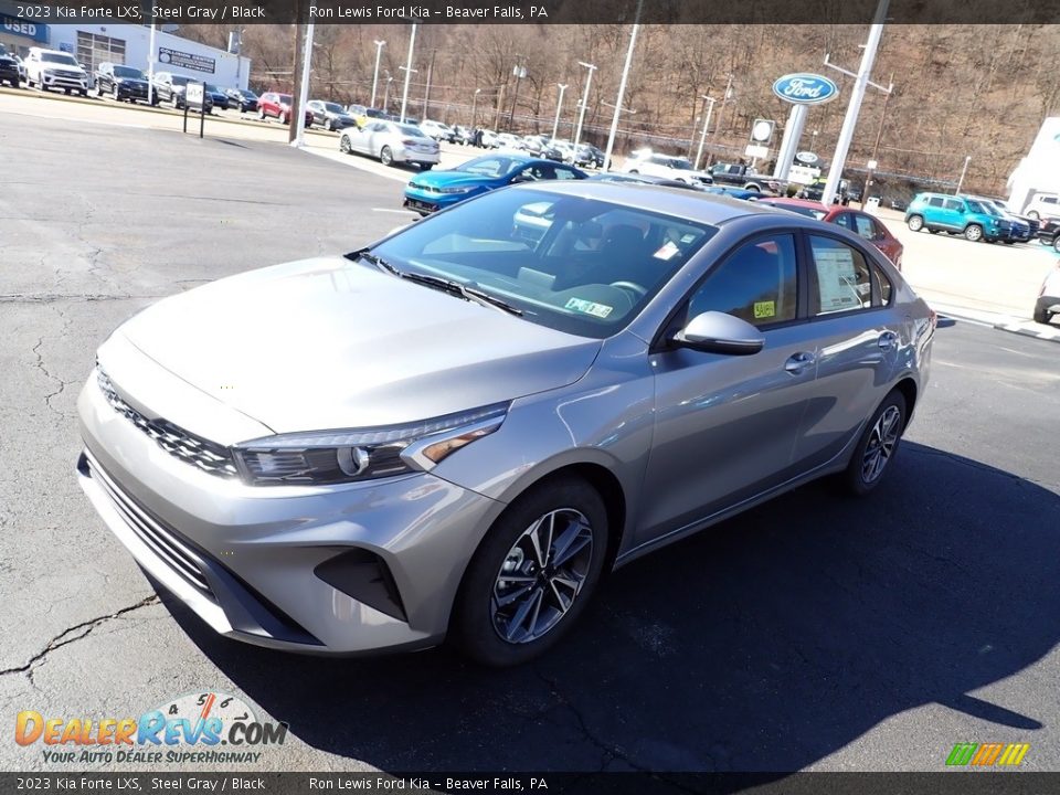 2023 Kia Forte LXS Steel Gray / Black Photo #4