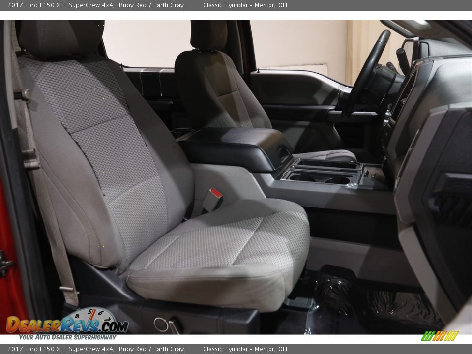 2017 Ford F150 XLT SuperCrew 4x4 Ruby Red / Earth Gray Photo #18