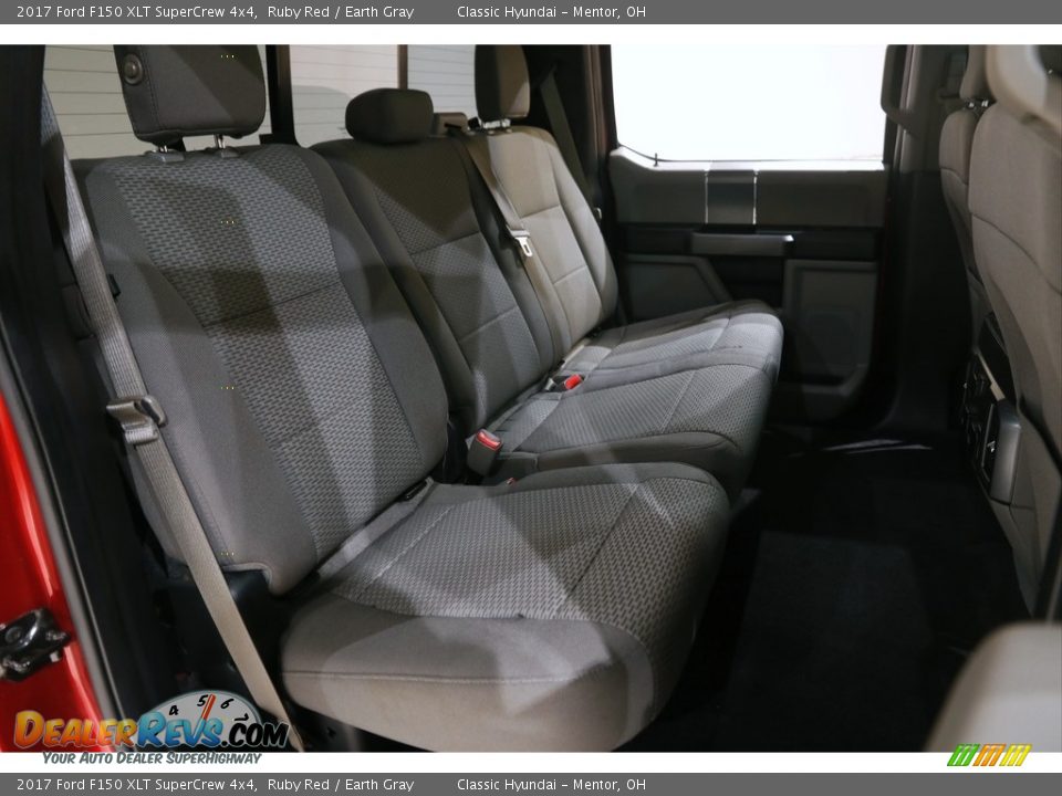 2017 Ford F150 XLT SuperCrew 4x4 Ruby Red / Earth Gray Photo #19