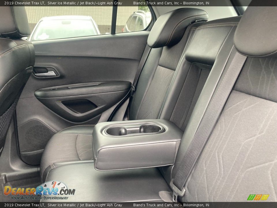 2019 Chevrolet Trax LT Silver Ice Metallic / Jet Black/­Light Ash Gray Photo #34