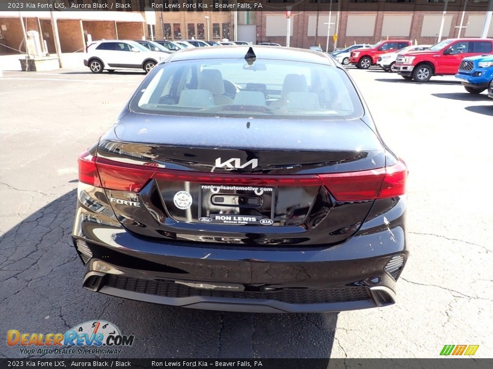 2023 Kia Forte LXS Aurora Black / Black Photo #7
