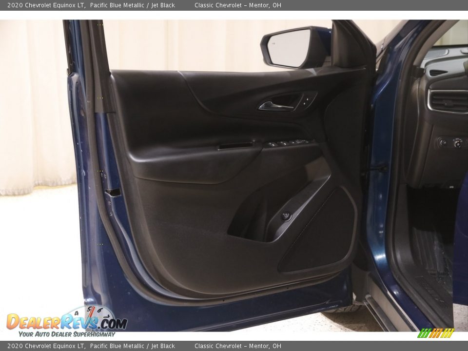 2020 Chevrolet Equinox LT Pacific Blue Metallic / Jet Black Photo #4