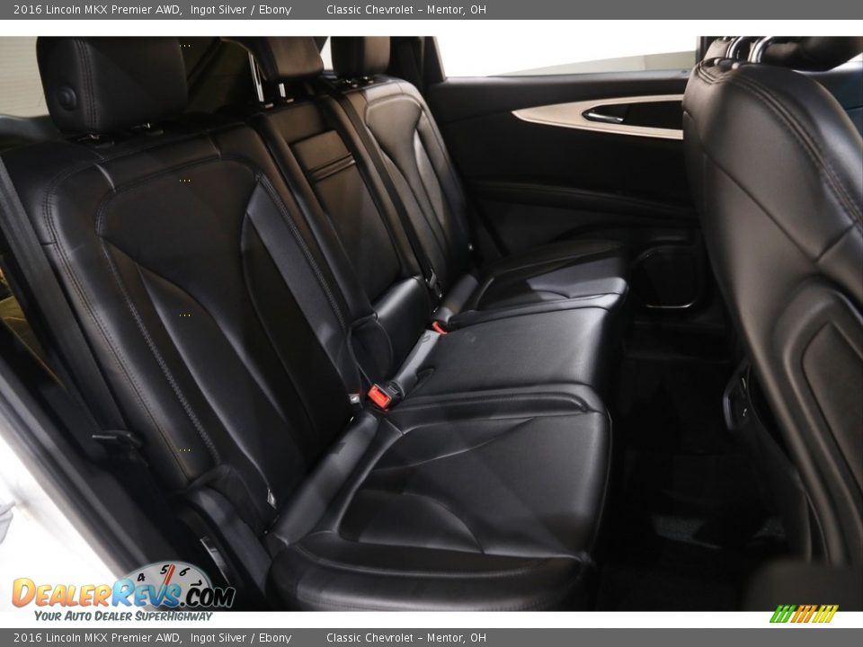 Rear Seat of 2016 Lincoln MKX Premier AWD Photo #20