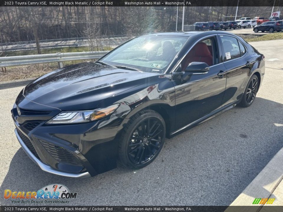 Front 3/4 View of 2023 Toyota Camry XSE Photo #7