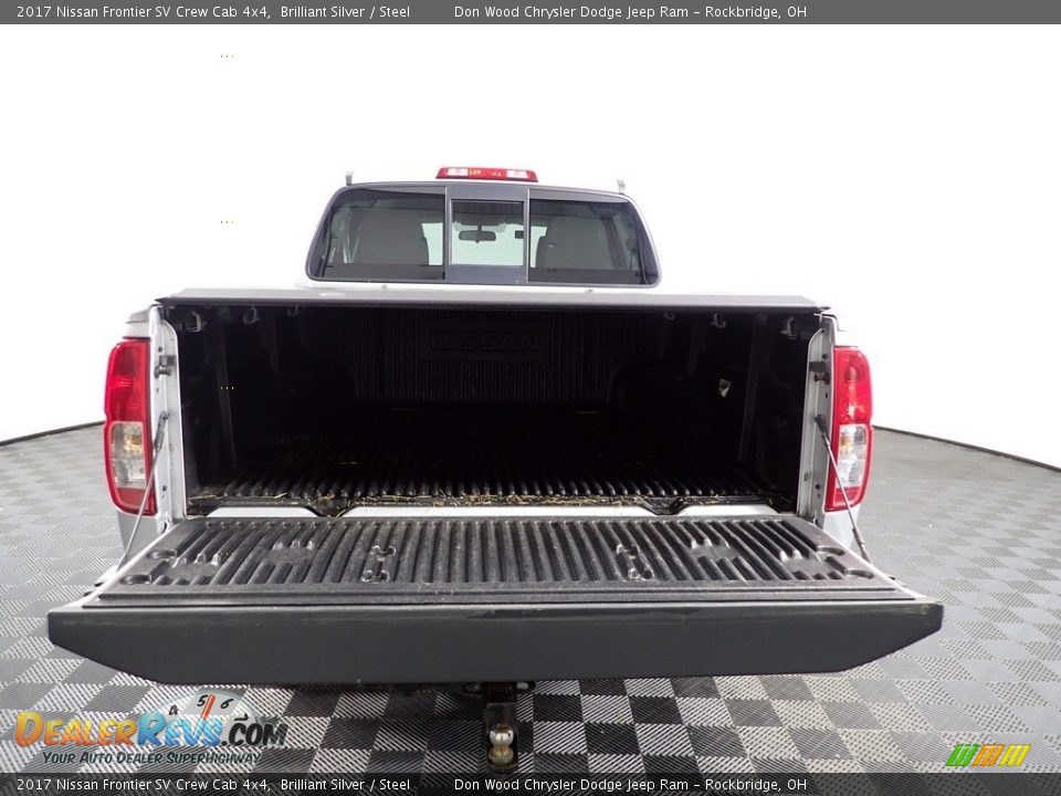 2017 Nissan Frontier SV Crew Cab 4x4 Brilliant Silver / Steel Photo #7